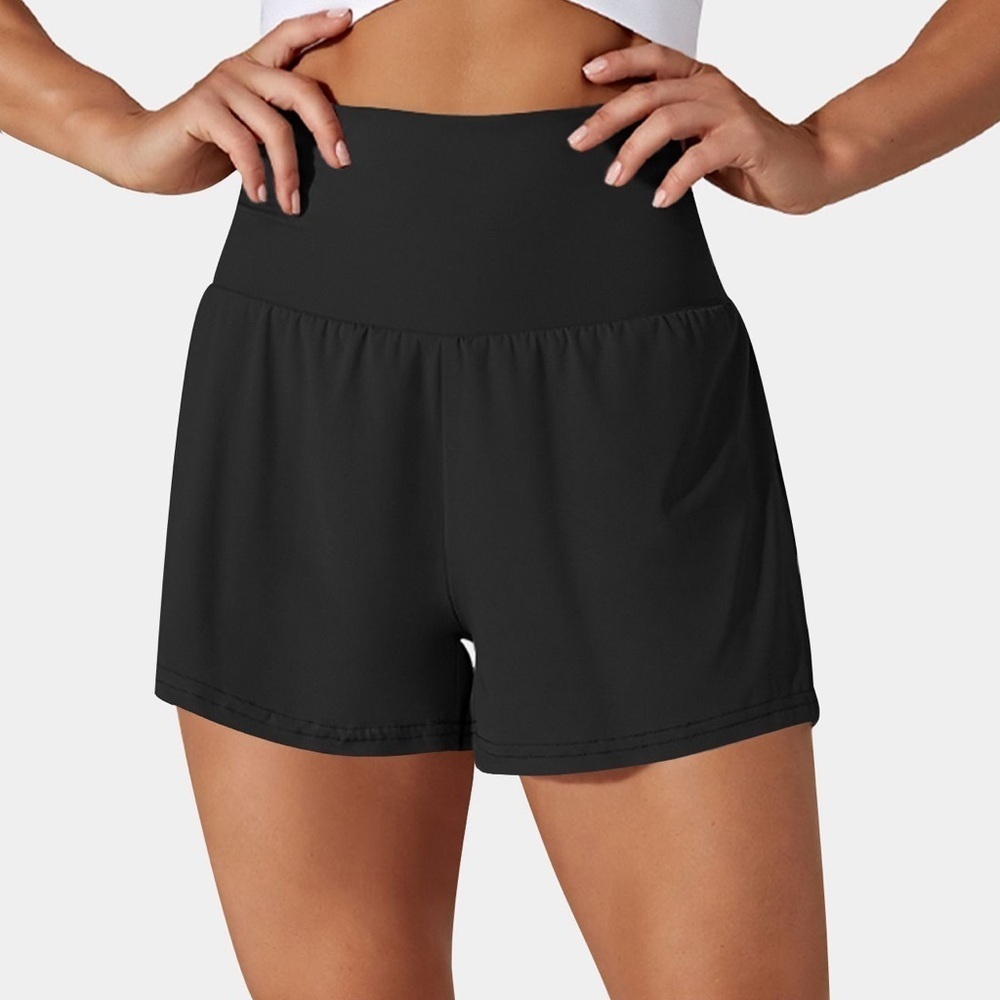 Halara super high waisted yoga shorts 3 inches small